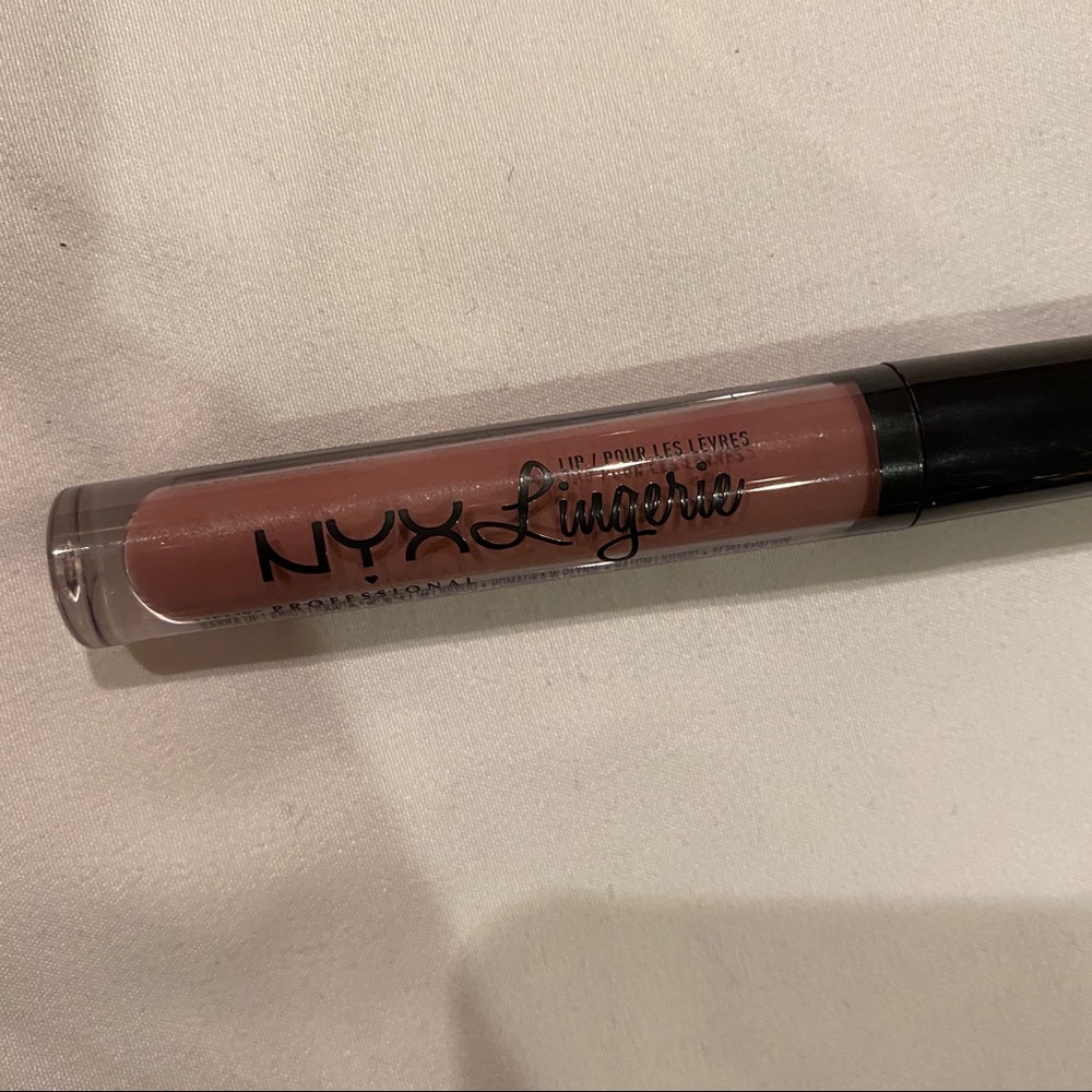 Makeup bundle - Picture 6 of 8